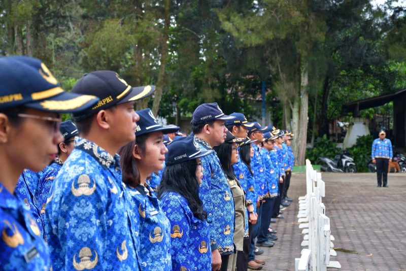 Sekdakab Samosir Pimpin Upacara Hari Kesadaran Nasional 2025