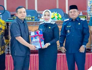 Bupati Labuhanbatu Sampaikan LKPJ Tahun Anggaran 2024 dalam Rapat Paripurna DPRD