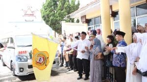 Pemkab Dairi Adakan Tradisi Tepung Tawar untuk Pemberangkatan 21 Jemaah Calon Haji