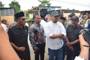  Tertibkan Kios Liar, Pemkab Langkat Tertibkan Pedagang di Luar Pasar Tanjung Pura
