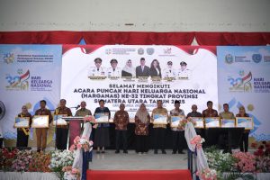 Pakpak Bharat Raih Penghargaan Kabupaten dengan Pelaporan Terbaik 2025