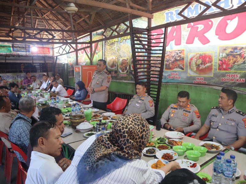 Kapolres Labuhanbatu dan Insan Pers Pererat Sinergi Lewat Silaturahmi