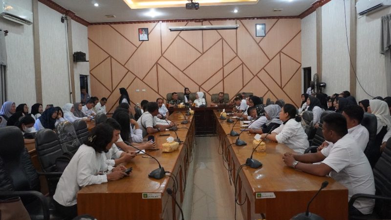 Tenaga Kesehatan dan Guru Honorer Desak Skema Paruh Waktu ke DPRD Langkat