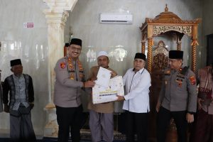 Kapolres Langkat Gelar Jumat Curhat, Serap Aspirasi Warga Stabat