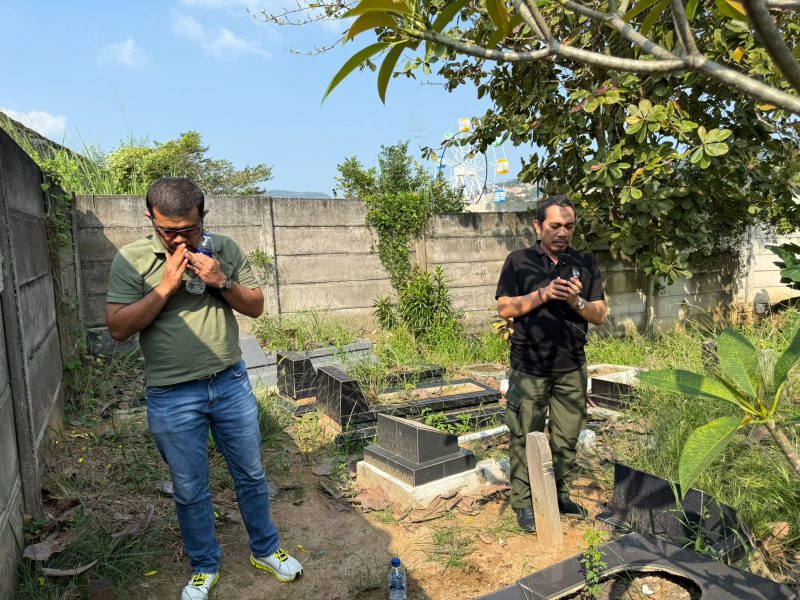 Ziarah Ketum IWO, Kenang Pejuang Pers Lampung