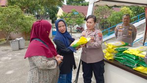 Polres Sergai Sukses Jual 1,5 Ton Beras Murah di GPM Bulog