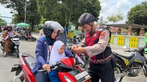 Polres Tebing Tinggi Tebar Semangat Merah Putih Sambut HUT RI ke-80