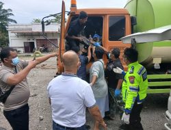 Sopir Truk Ditemukan Tak Bernyawa di Jalinsum, Polisi Lakukan Evakuasi