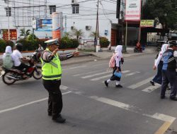Cegah Macet, Polres Langkat Gelar Pengaturan Lalu Lintas Pagi Hari
