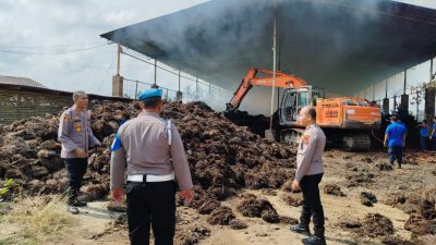 Gudang Jangkos di Sergai Hangus Terbakar, Polisi Sigap Amankan Situasi
