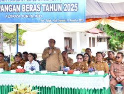 Wakil Bupati Samosir Salurkan Bantuan Pangan Beras untuk Warga Kurang Mampu