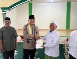 Kunjungi Pesantren, Kapolres Labuhanbatu Bangun Keakraban dengan Santri