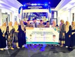 Wabup Labuhanbatu Lepas Kontingen Qasidah Menuju Sumut