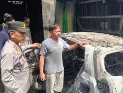 Mobil Ayla Terbakar di Sei Rampah, Polisi dan Warga Sigap Padamkan Api