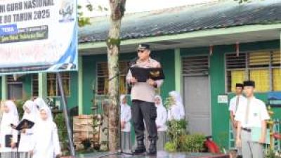 Wakapolres Labuhanbatu Jadi Pembina Upacara di MAN, Tekankan Disiplin dan Kesadaran Hukum