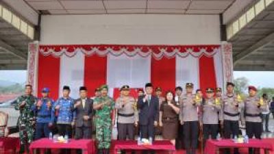 Kapolres Pakpak Bharat Pimpin Apel Ops Lilin Toba 2025