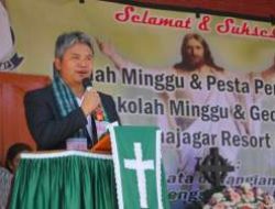 Pemkab Taput Ajak Jemaat HKBP Perkuat Sinergi Jaga Kebersihan Kota Tarutung