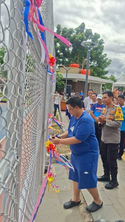 Tambah Daya Tarik WFC, Bupati Samosir Resmikan Lapangan Basket Tepi Danau Toba