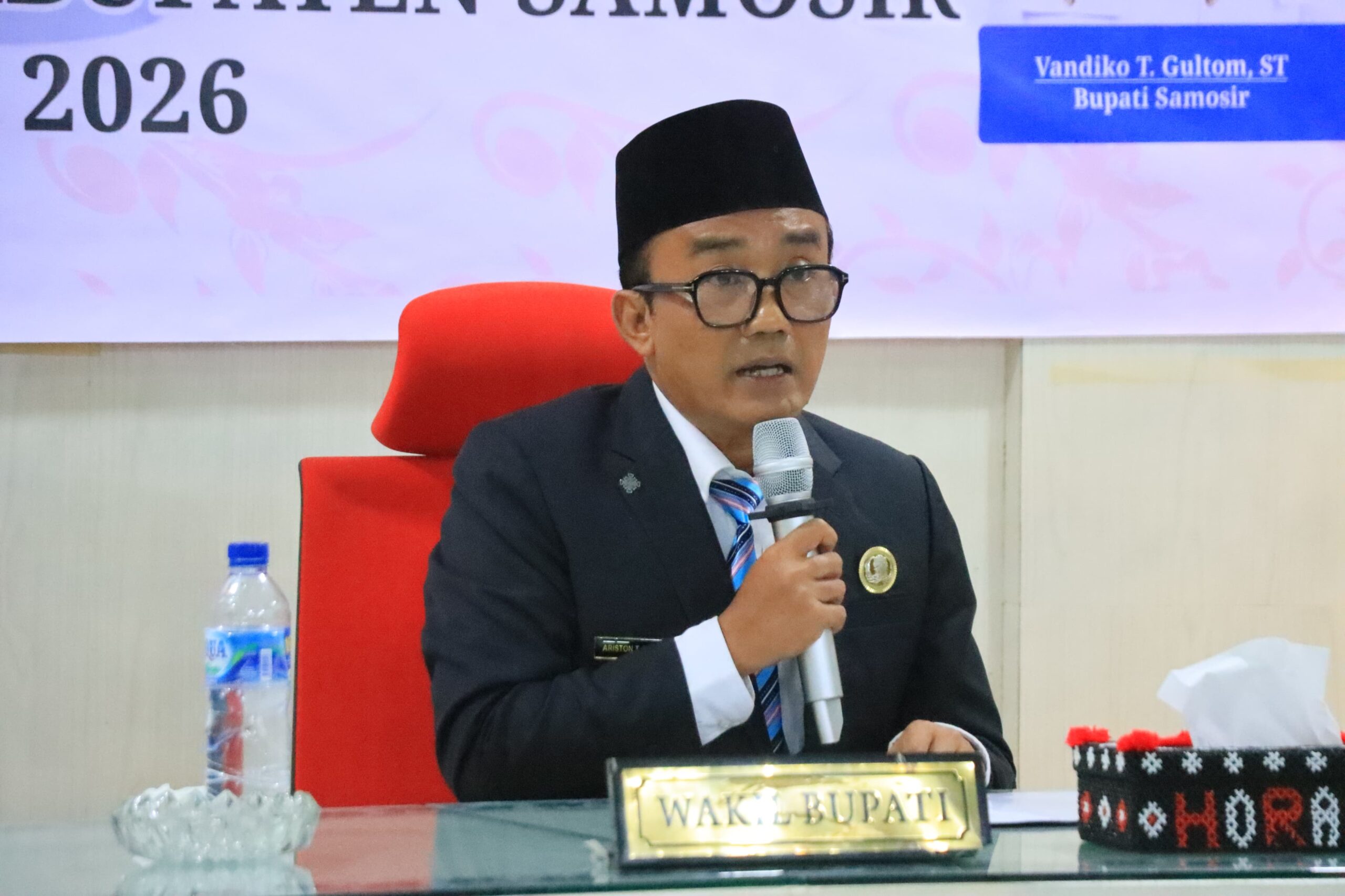 Wabup Samosir Melantik Sebanyak 75 Pejabat, Ariston Sidauruk Tegaskan ASN Harus BerAKHLAK dan Siap Kerja Cepat