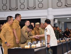 Hadiri Rakor Percepatan Rekonstruksi Pasca Bencana Sumut, Bupati Samosir: Semoga Musibah Bencana Alam Seperti yang Sekarang Ini Tidak Terulang Kembali