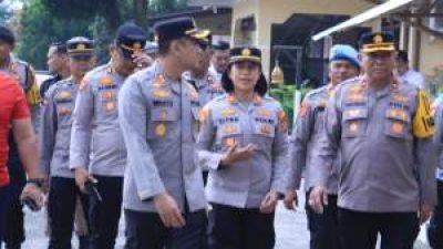 Kunjungi Polsek Kualuh Hulu, Kapolres Tekankan Disiplin dan Layanan Ramah