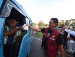 Sat Reskrim Polres Sergai Tebar Takjil Gratis, Perkuat Kedekatan dengan Masyarakat