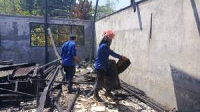 Api Hanguskan Empat Ruangan SD di Dairi