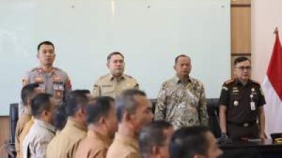 Bupati Pakpak Bharat Gelar Rakor Kendalikan Harga Bahan Pokok Jelang Lebaran