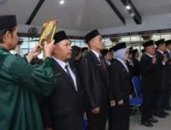 Bupati Dairi Lantik 38 Kepala Sekolah dan Kepala Puskesmas