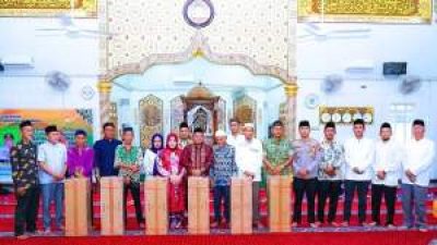 Safari Ramadhan di Panai Hilir, Wabup Jamri Ajak OPD Serap Aspirasi Warga