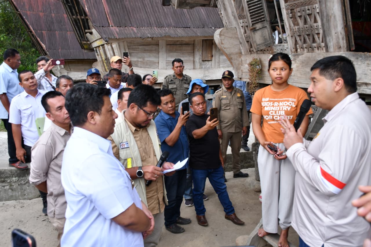 Menteri PKP Maruarar Sirait Kunjungi Samosir, 556 Rumah Dibedah dan 41,80 Hektare Kawasan Kumuh Ditata