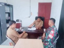 Babinsa Salak Perkuat Sinergi dengan Dinas Perkim Pakpak Bharat