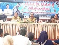 Belum Jelas Motifnya, Kabid IPH Kominfo Kota Tanjungbalai Kedapatan Bagi-bagi Uang di Acara Halalbihalal