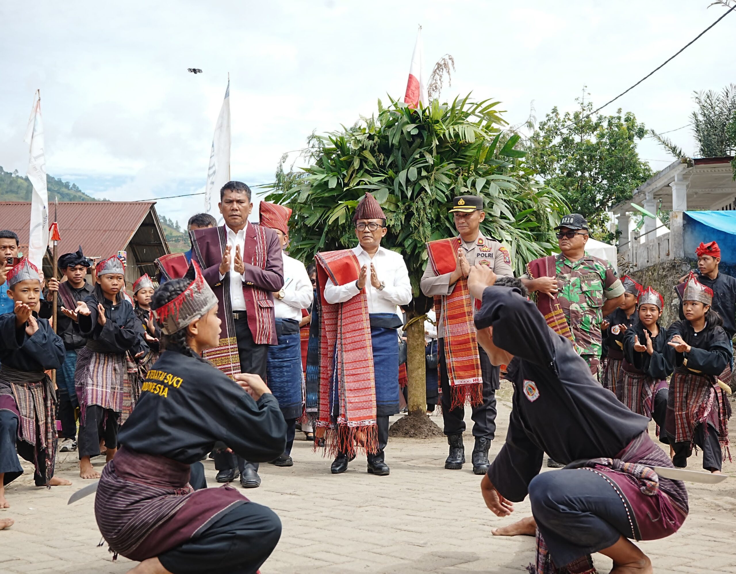 Horja Bius "Pasahat Horbo Lae-Lae tu Dolok Pusuk Buhit" Menjadi Simbol Pelestarian Budaya dan Ungkapan Syukur