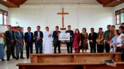 Bupati Humbahas Serahkan Hibah Gereja Rp50 Juta