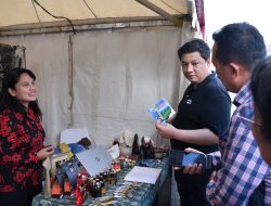 Pastikan Pelayanan Prima untuk Ribuan Pelari dan Wisatawan, Bupati Vandiko Tinjau UMKM TOTK 2026