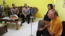 Kapolres Labuhanbatu Jenguk Personel Sakit, Perkuat Solidaritas Jelang HUT Bhayangkara ke-80