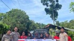 Satlantas Polres Pelalawan Salurkan Air Bersih Gratis untuk Warga Pangkalan Kerinci