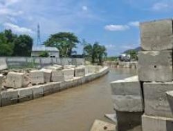 Mutu Beton Proyek Banjir Sibarau Dipersoalkan