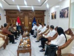 Audiensi ke Kemendikdasmen dan Kemenag, Bupati Taput Laporkan Penanganan Sekolah Bencana dan Undang Menteri Buka Rakernas V MPK