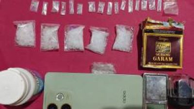 Polisi Bekuk Tiga Terduga Pengedar Sabu di Pelalawan, 23,94 Gram Disita