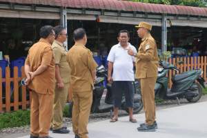Bupati Taput Targetkan Percepatan Penataan Lokasi Tanggul Jalan Diponegoro
