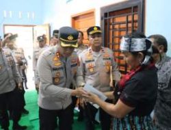 Kapolres Labuhanbatu Melayat ke Rumah Duka Aiptu Rikson Antoni Nainggolan