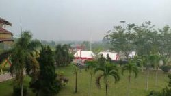 Kabut Asap Selimuti Pelalawan, Disdik Siapkan Opsi Pangkas Jam Belajar